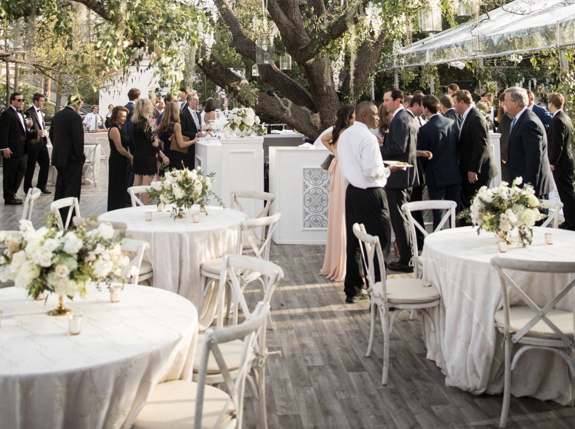 Cocktail Music Playlist & Sound System